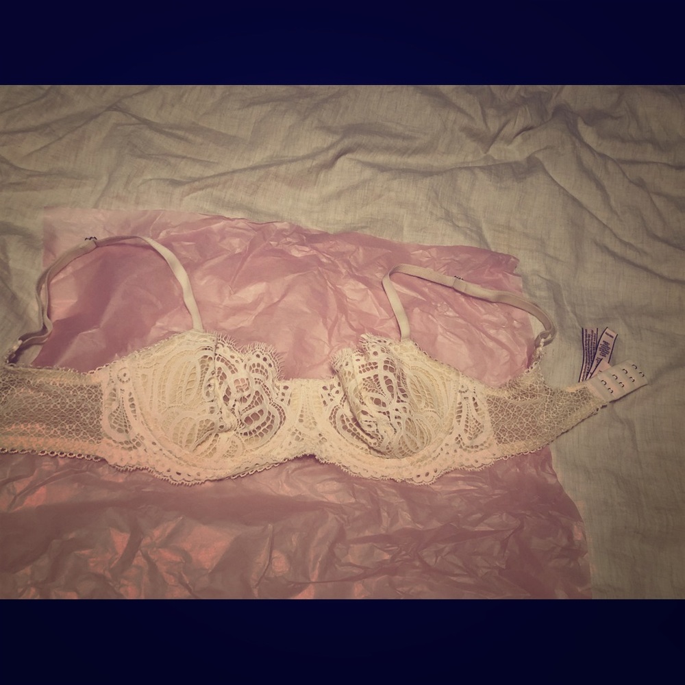 VS bra 32D